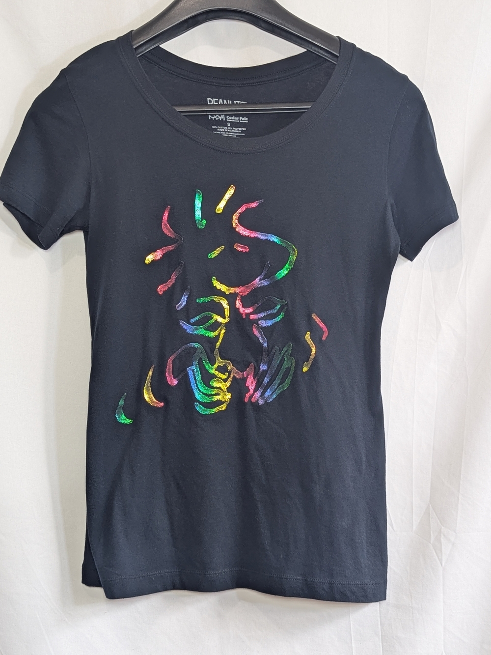 Peanuts Cedar Fair Snoopy Rainbow Graphic Tee Womens Small Black